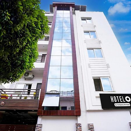 Super Hotel O Blw Kakarmatta Near Banaras Junction 瓦拉纳西 外观 照片