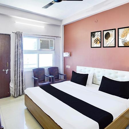 Super Hotel O Blw Kakarmatta Near Banaras Junction 瓦拉纳西 外观 照片