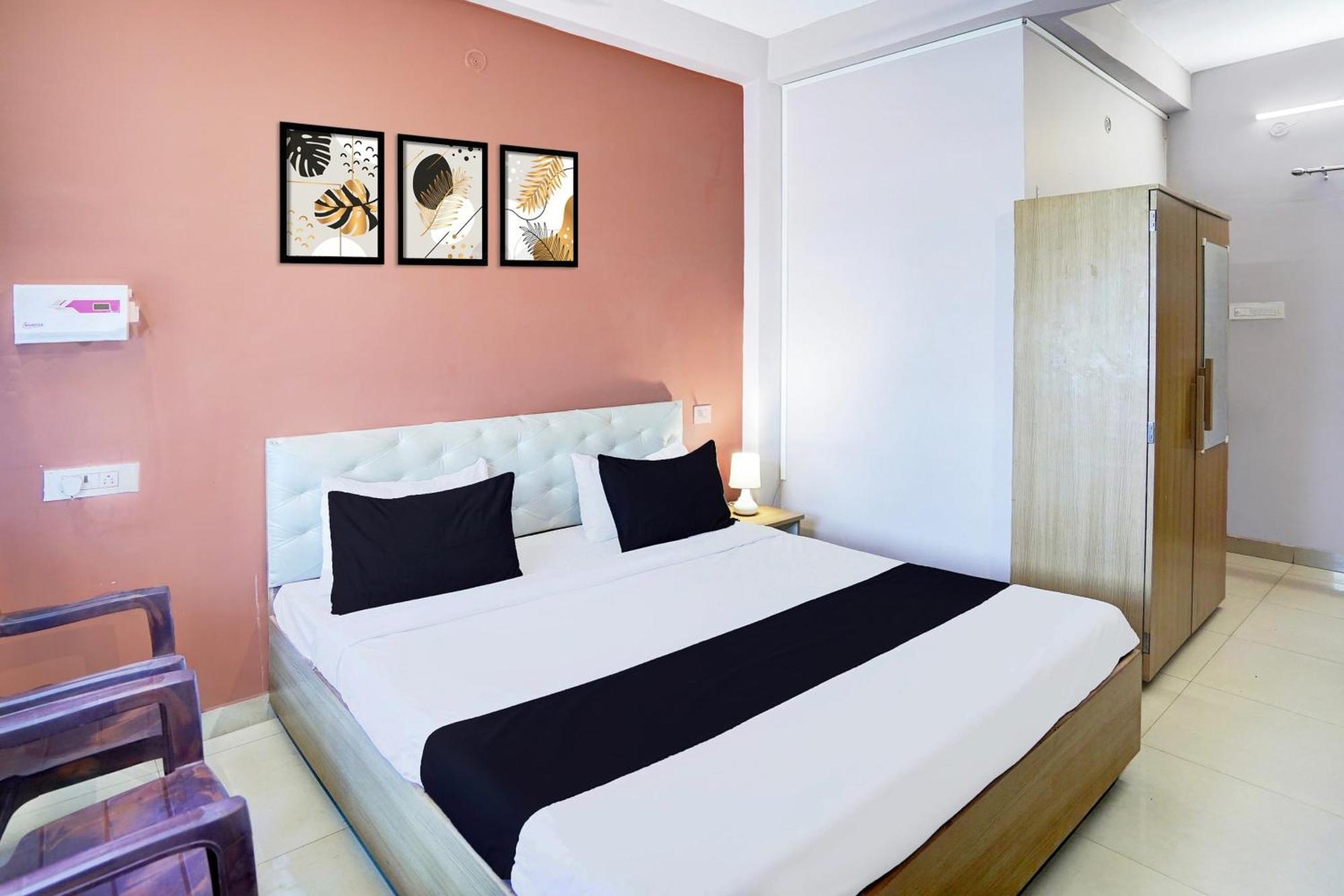 Super Hotel O Blw Kakarmatta Near Banaras Junction 瓦拉纳西 外观 照片