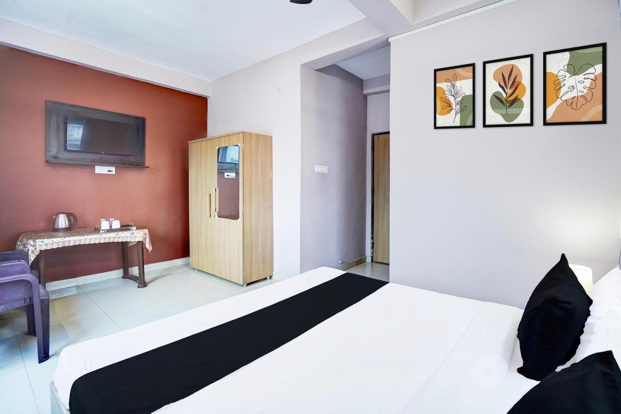 Super Hotel O Blw Kakarmatta Near Banaras Junction 瓦拉纳西 外观 照片