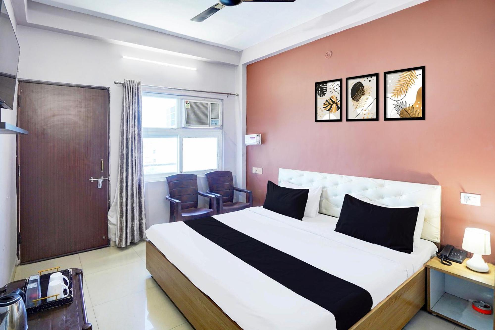Super Hotel O Blw Kakarmatta Near Banaras Junction 瓦拉纳西 外观 照片