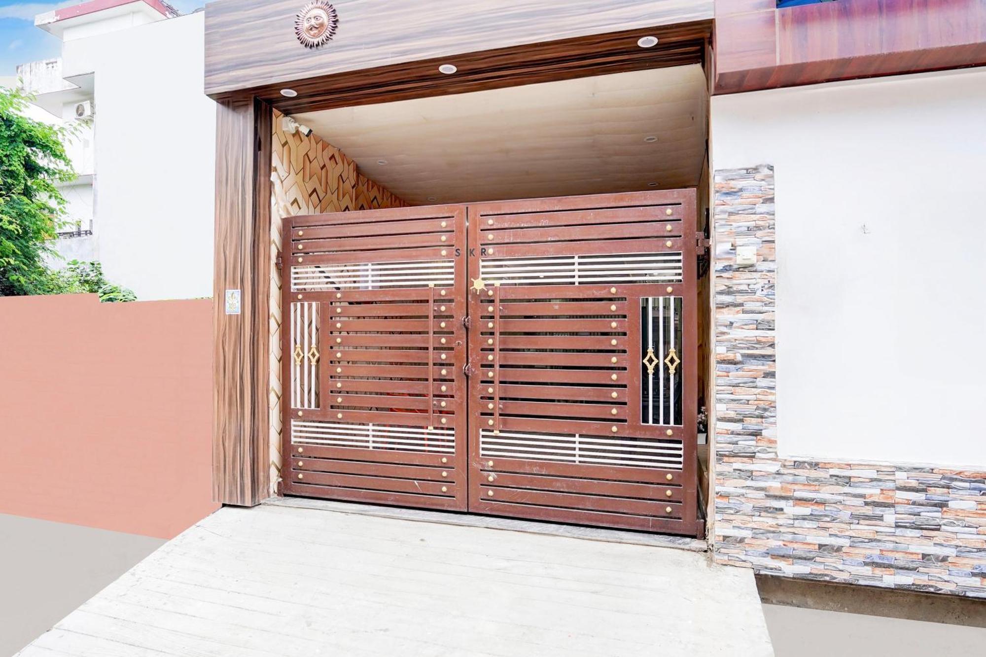 Super Hotel O Blw Kakarmatta Near Banaras Junction 瓦拉纳西 外观 照片